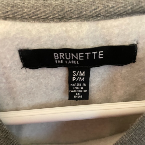 Super Cute Brunette the Label Girls crew sweatshirt - Picture 6 of 6